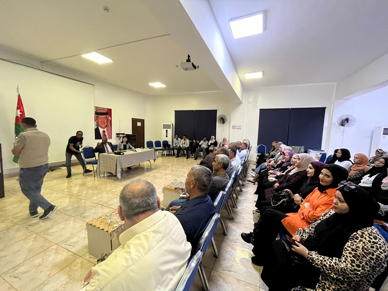 Madar Al-Saa Images 0.041857693119506045