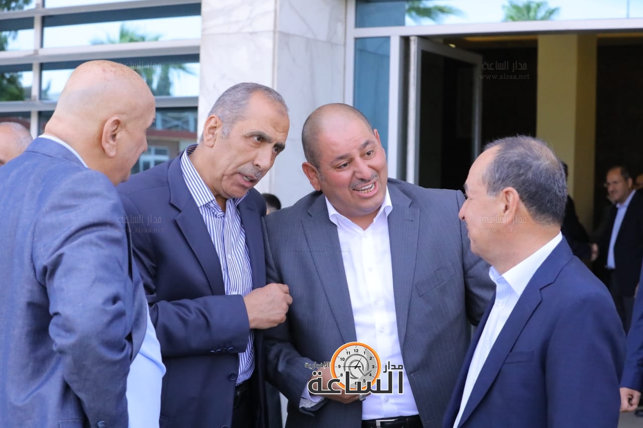 Madar Al-Saa Images 0.44511734403459813