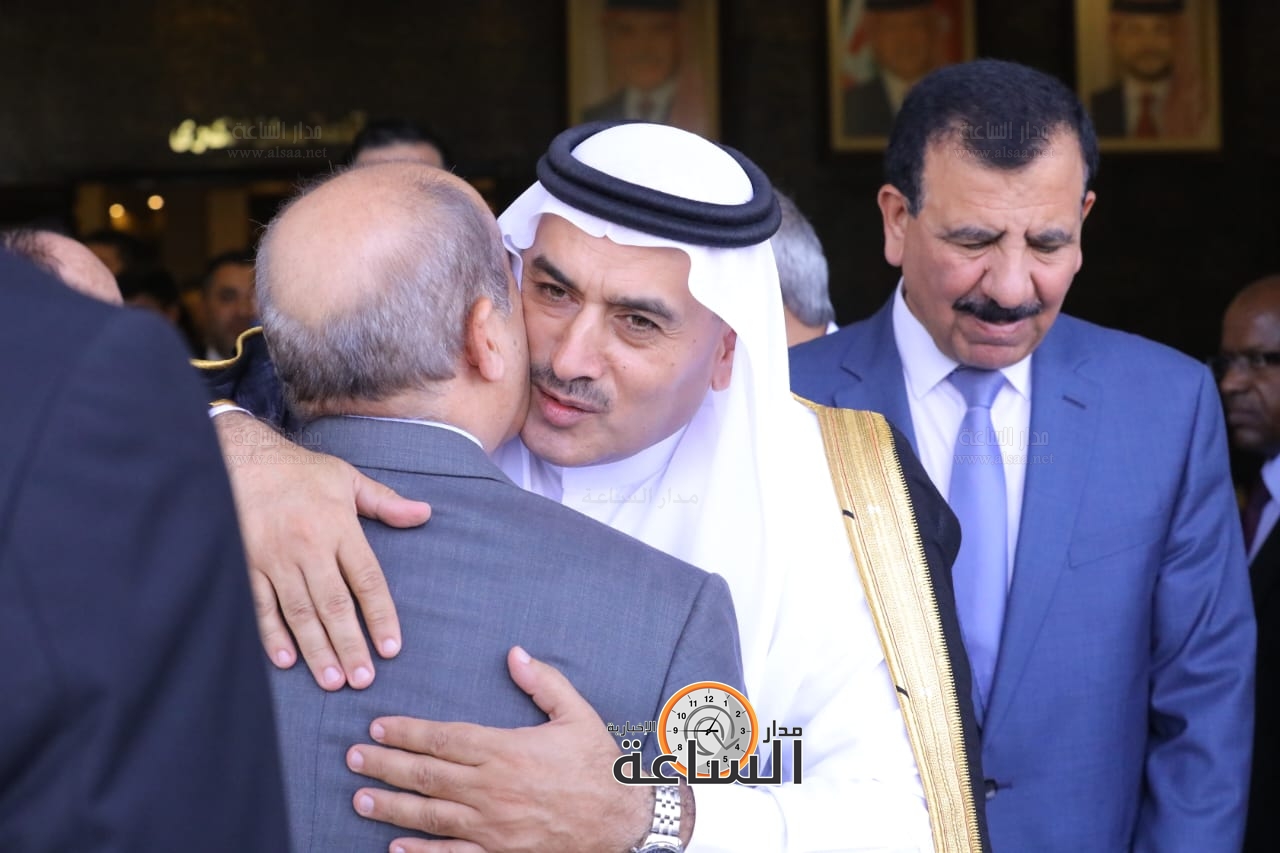 Madar Al-Saa Images 0.5132849150487571