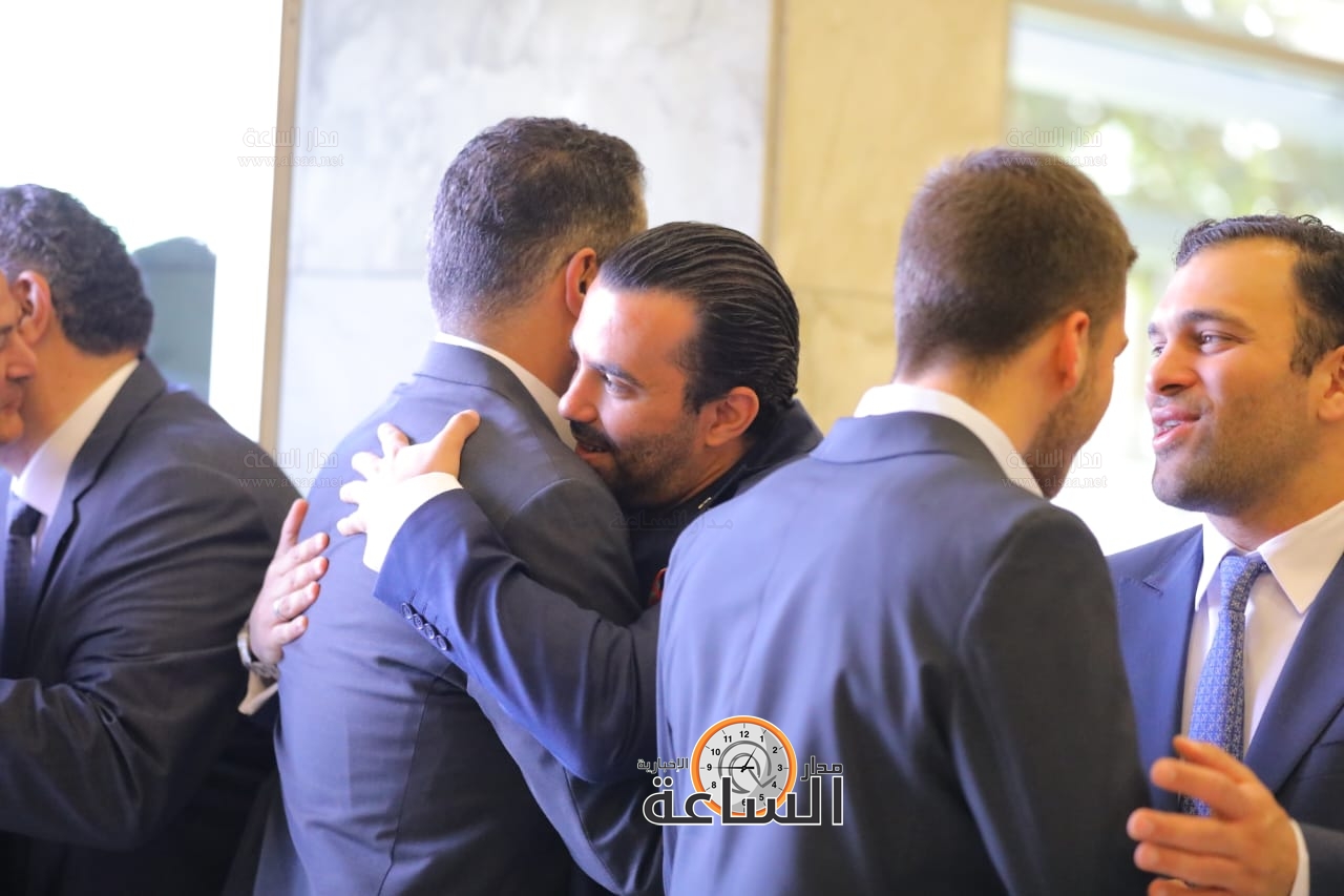 Madar Al-Saa Images 0.01542965596386725