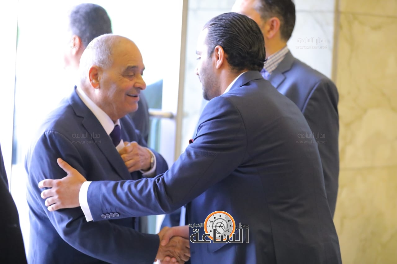 Madar Al-Saa Images 0.6790221861354233