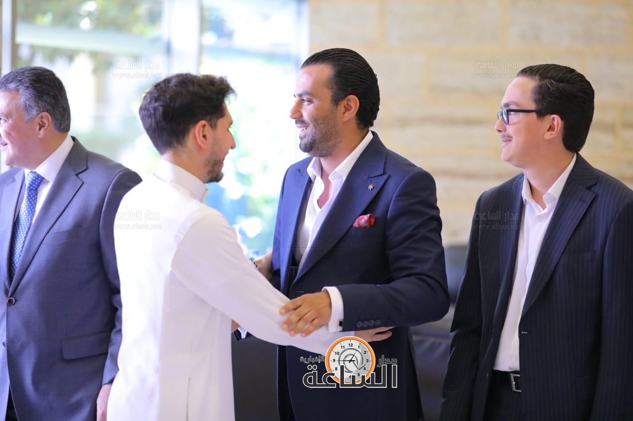 Madar Al-Saa Images 0.3506424716246118