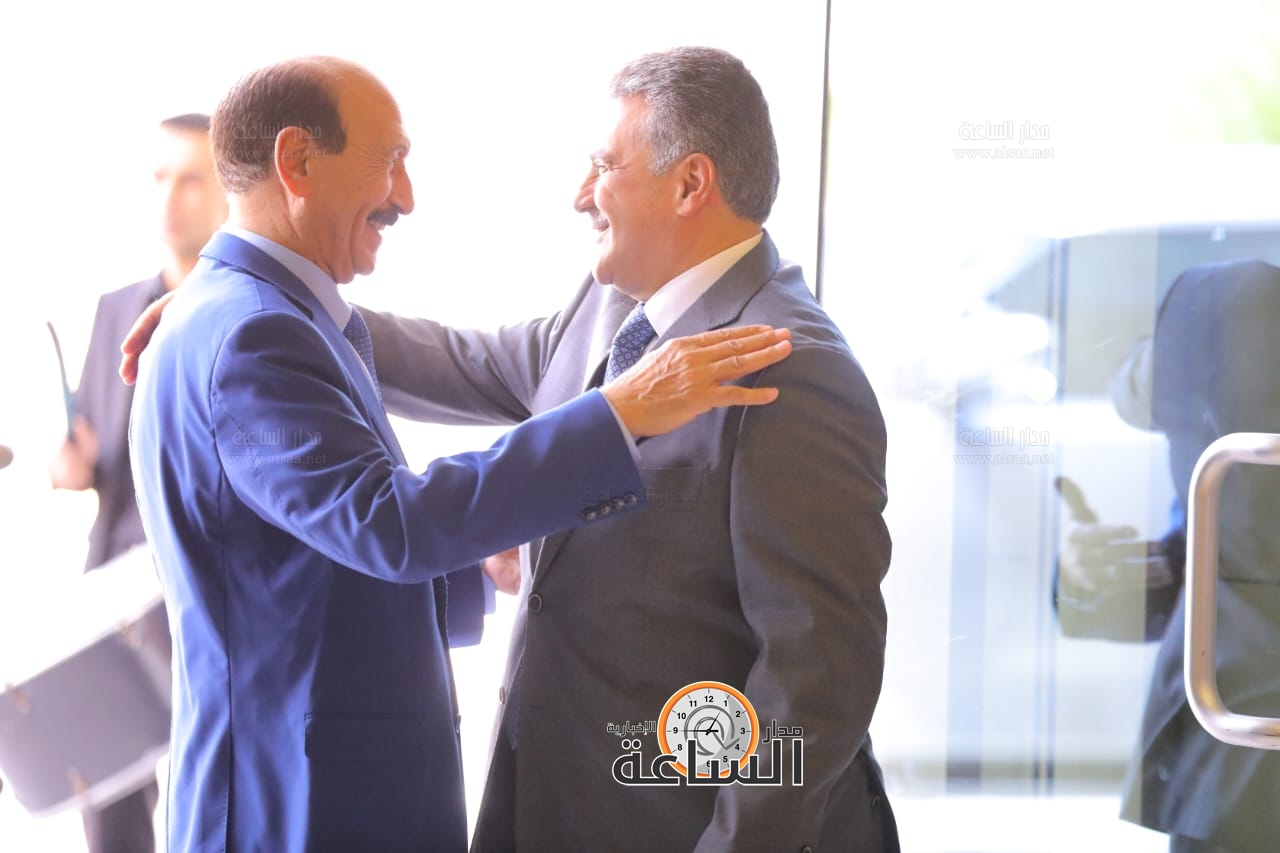 Madar Al-Saa Images 0.6392106395949819