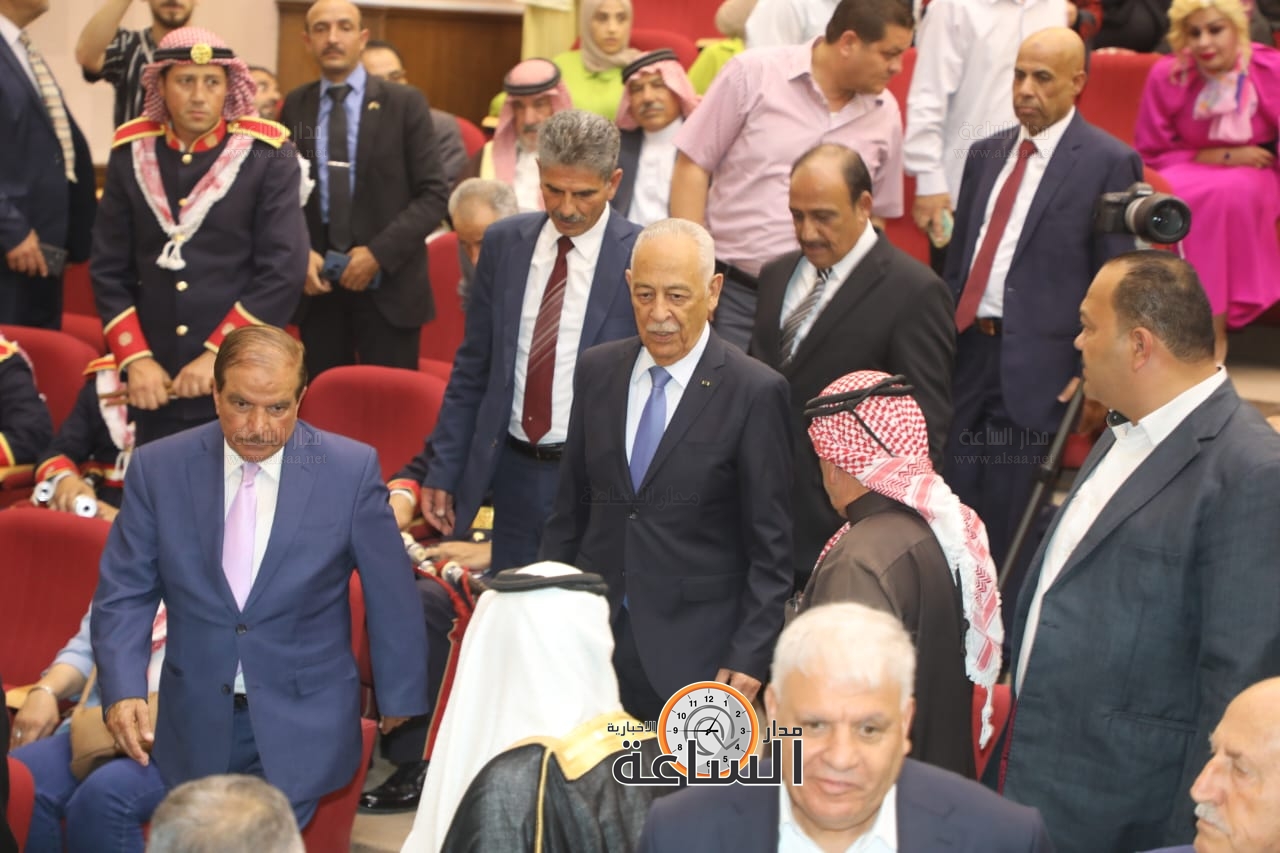 Madar Al-Saa Images 0.8838143425025329