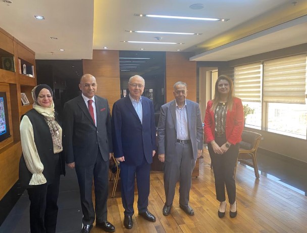 Madar Al-Saa Images 0.321835674013605