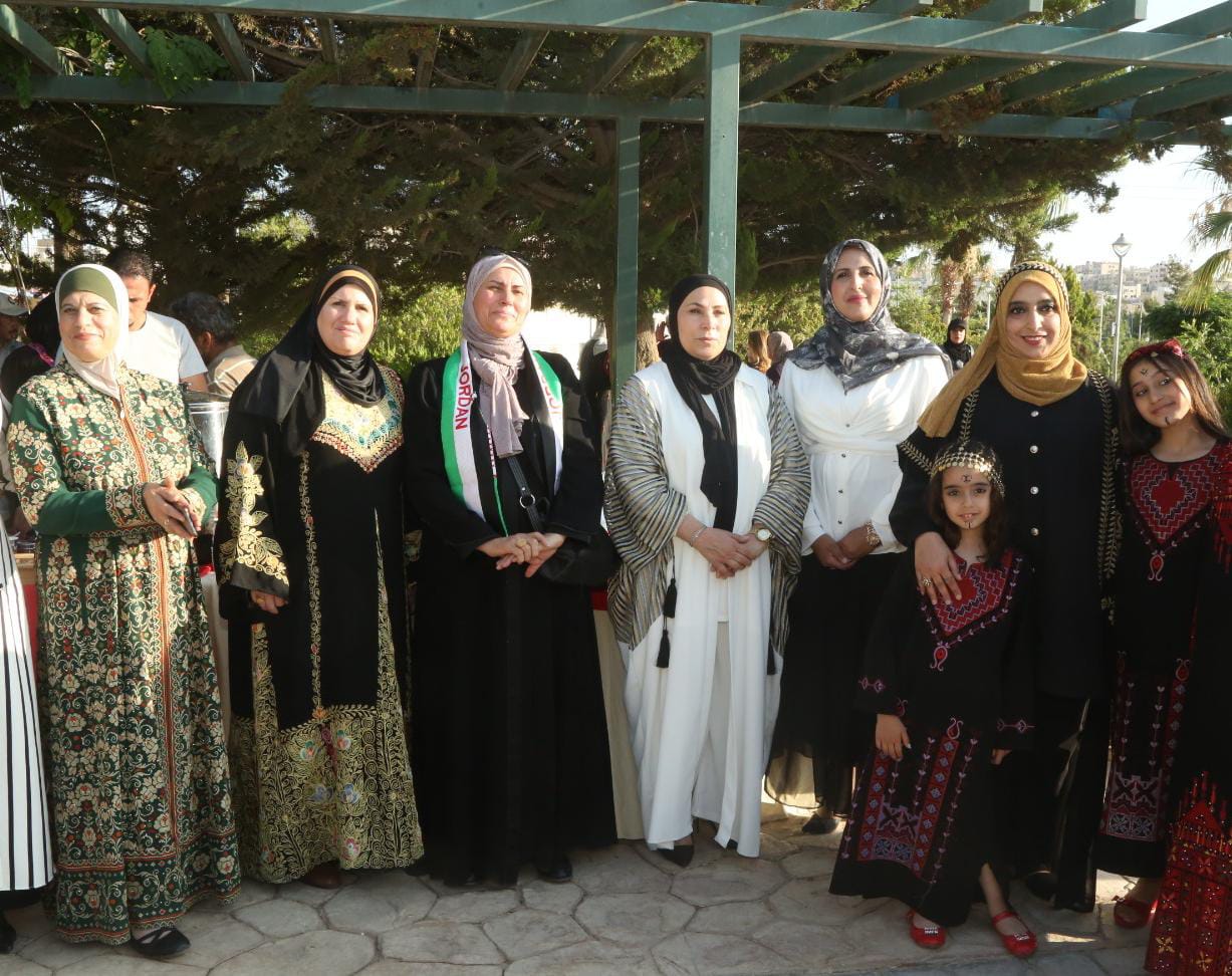 Madar Al-Saa Images 0.7540652999486801