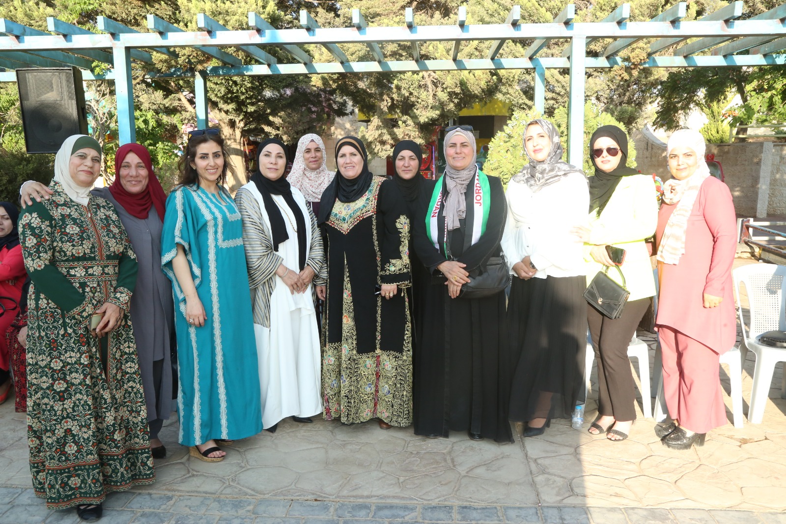 Madar Al-Saa Images 0.03413450390529227