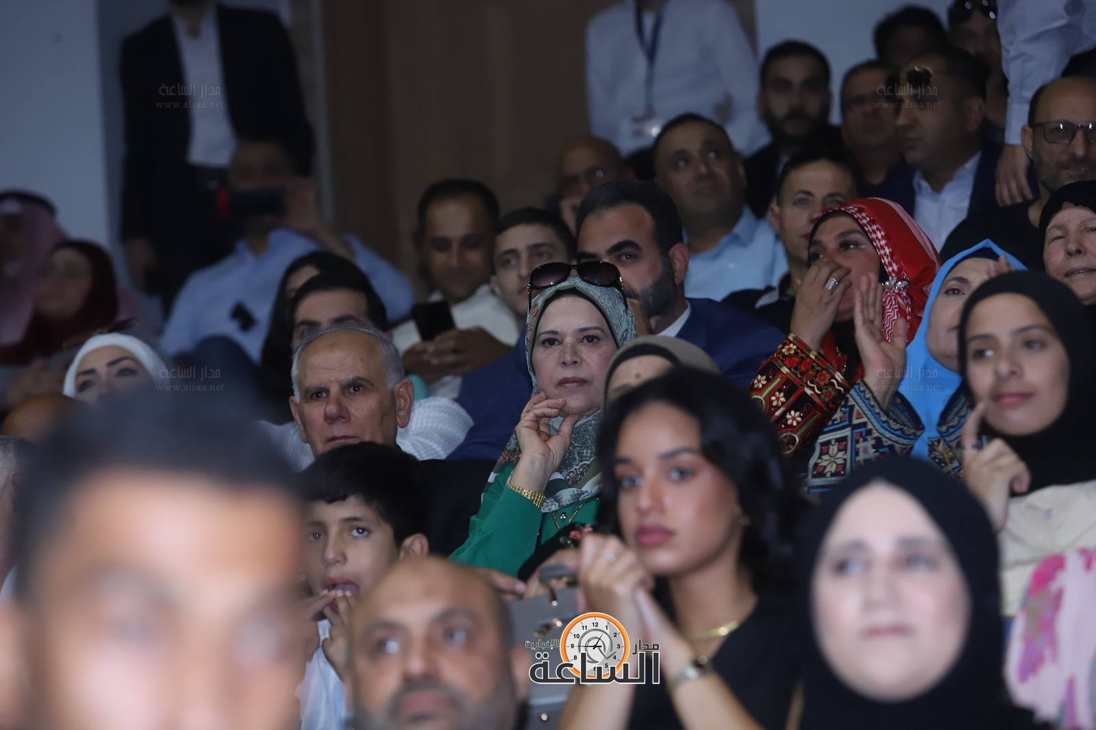 Madar Al-Saa Images 0.6100444852464526