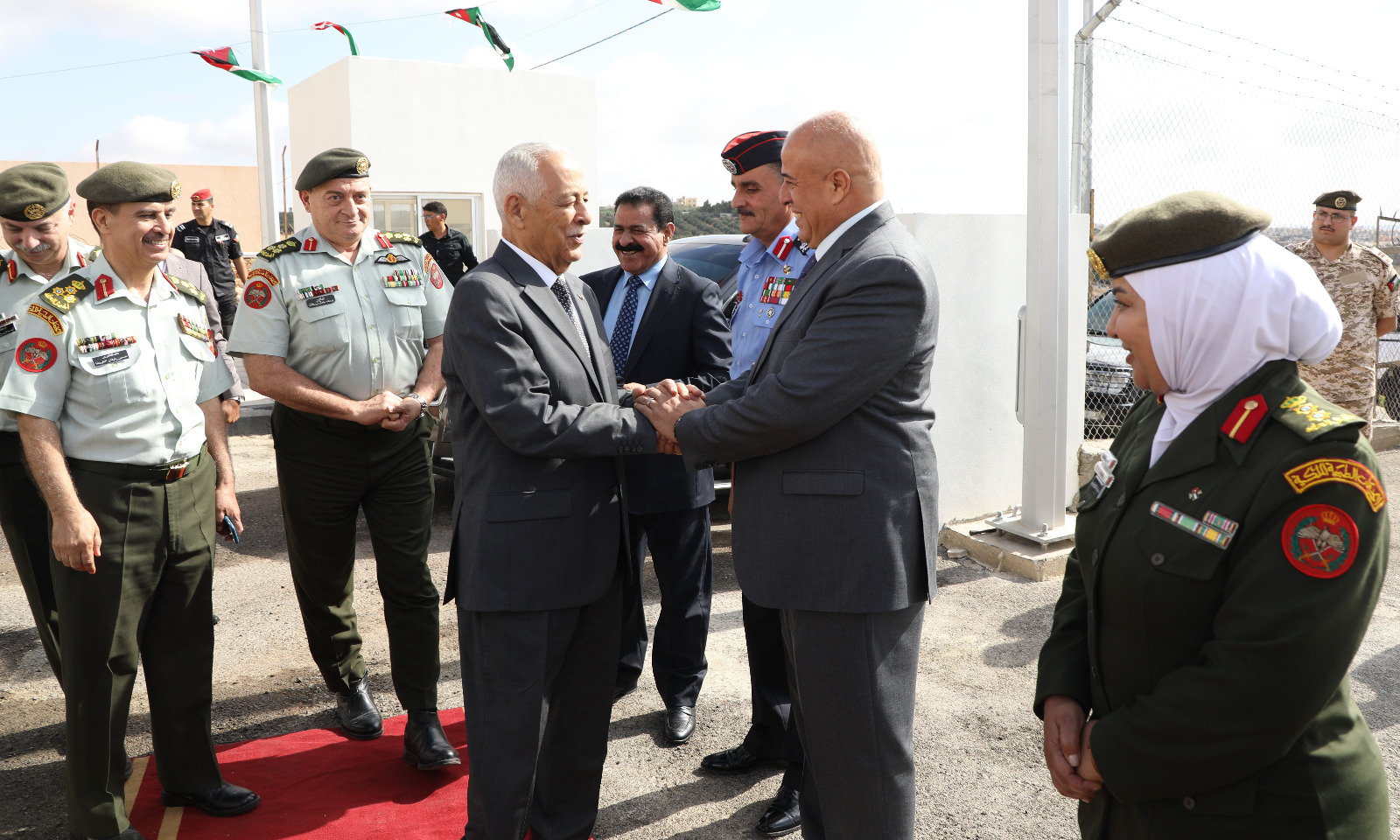 Madar Al-Saa Images 0.8333683888104066