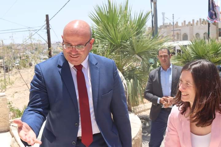 Madar Al-Saa Images 0.40825771816267276