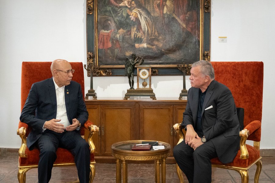 Madar Al-Saa Images 0.5742090262670811