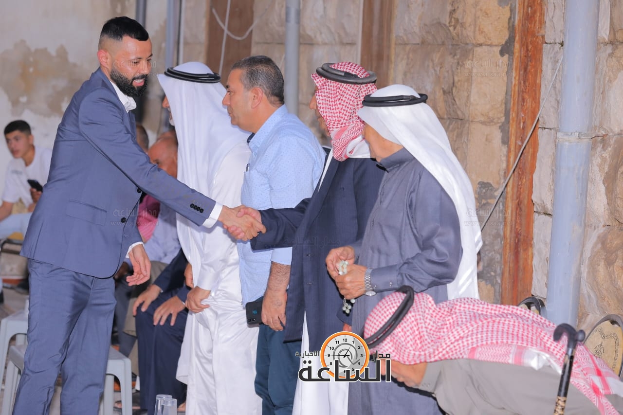 Madar Al-Saa Images 0.3195507438875371