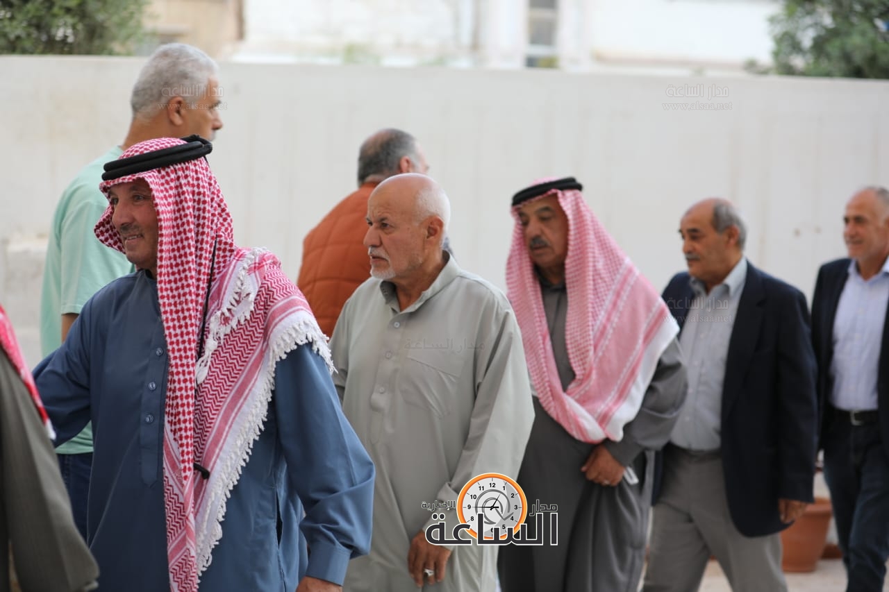 Madar Al-Saa Images 0.2583558088230187