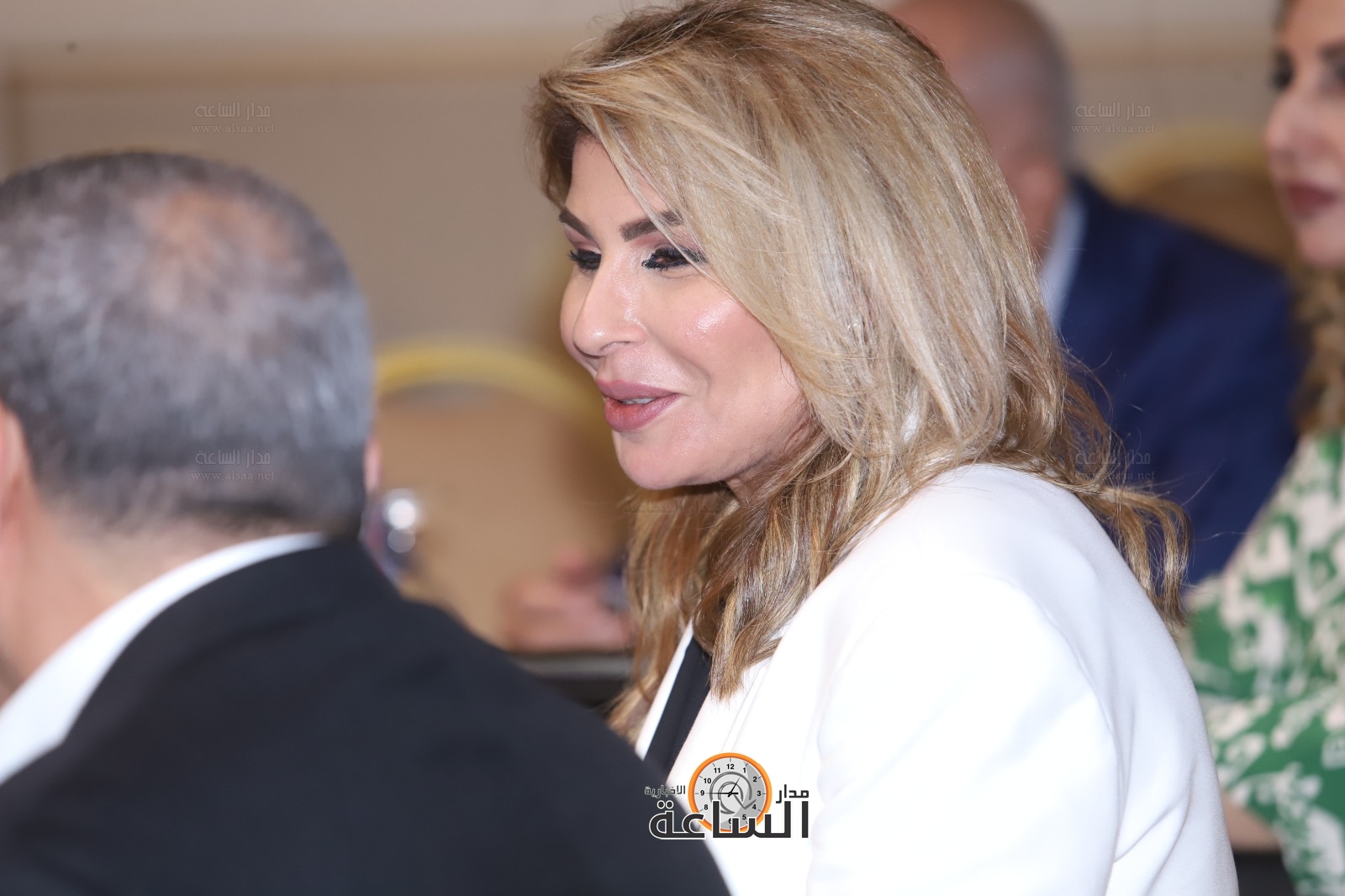 Madar Al-Saa Images 0.004360518430892135