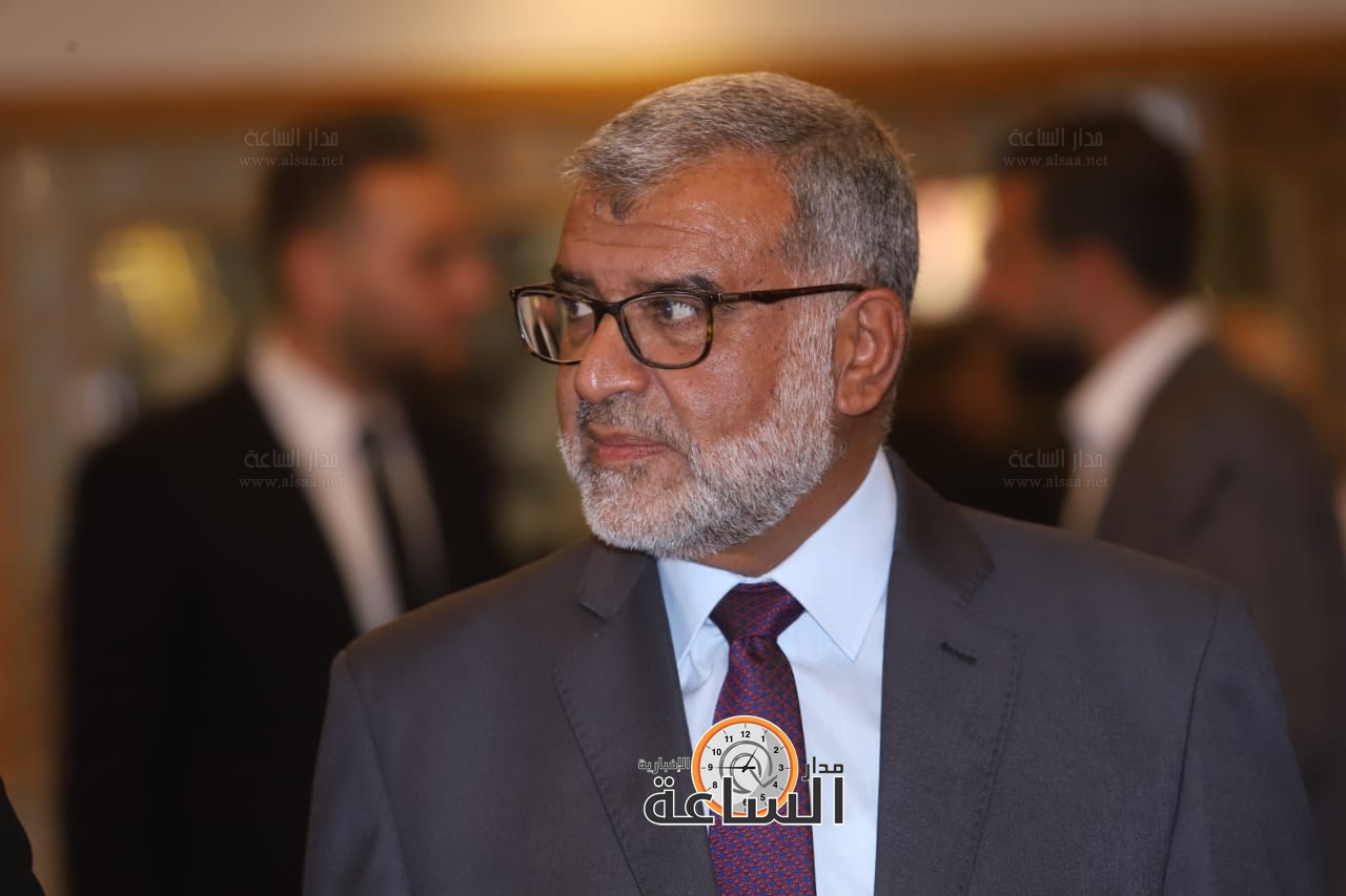 Madar Al-Saa Images 0.8996743836217942