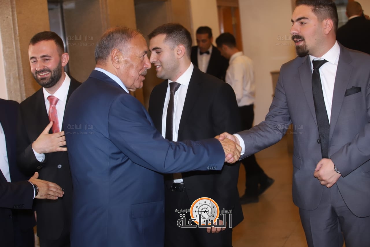 Madar Al-Saa Images 0.4634486003880596