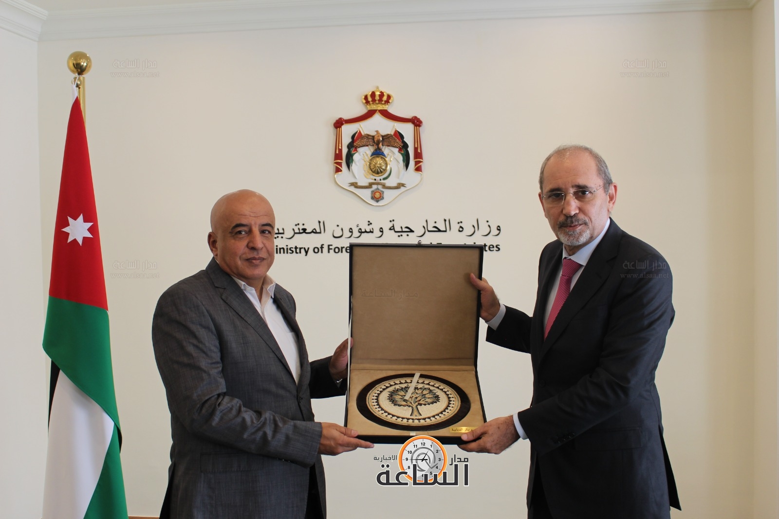 Madar Al-Saa Images 0.7920177776574668