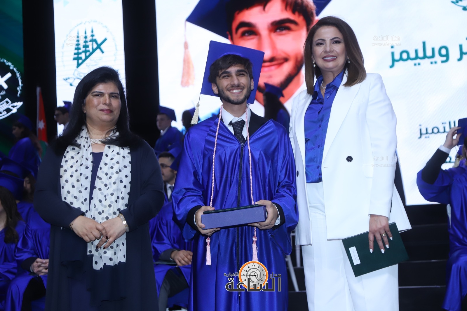 Madar Al-Saa Images 0.6864290624561351