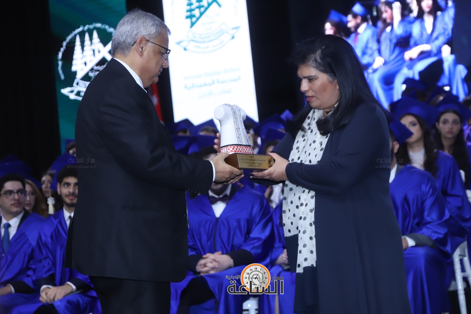 Madar Al-Saa Images 0.8200947168354453