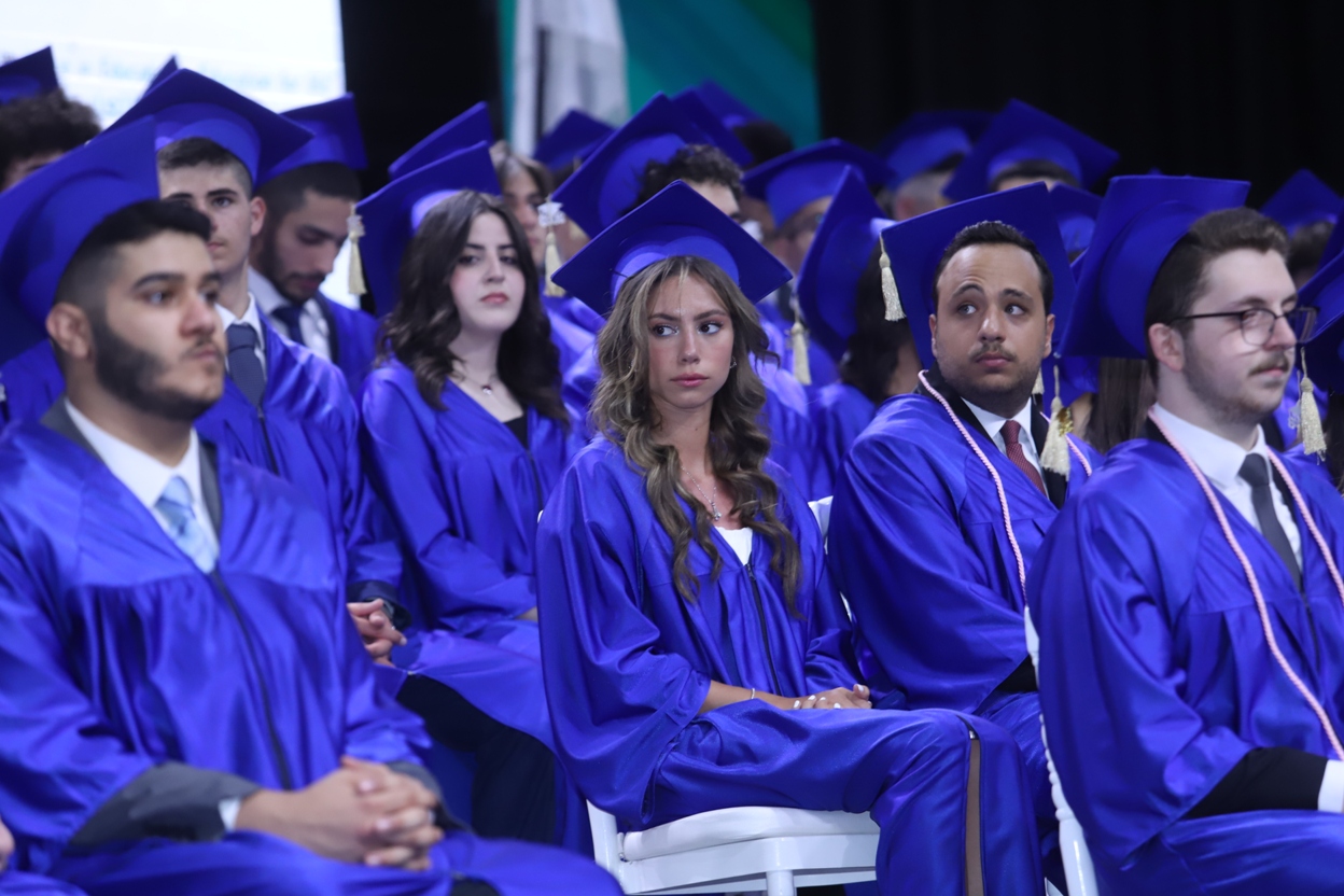 Madar Al-Saa Images 0.2849648576633863