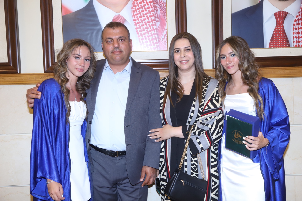 Madar Al-Saa Images 0.7927865023144907