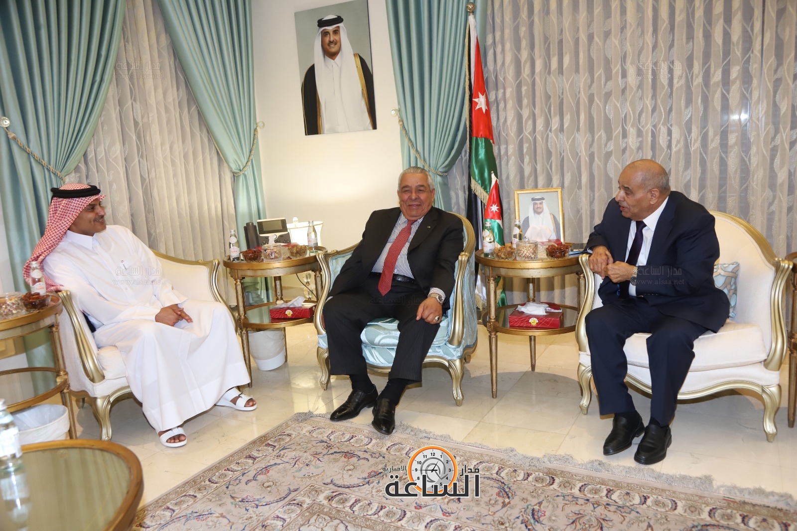 Madar Al-Saa Images 0.1595643393287488