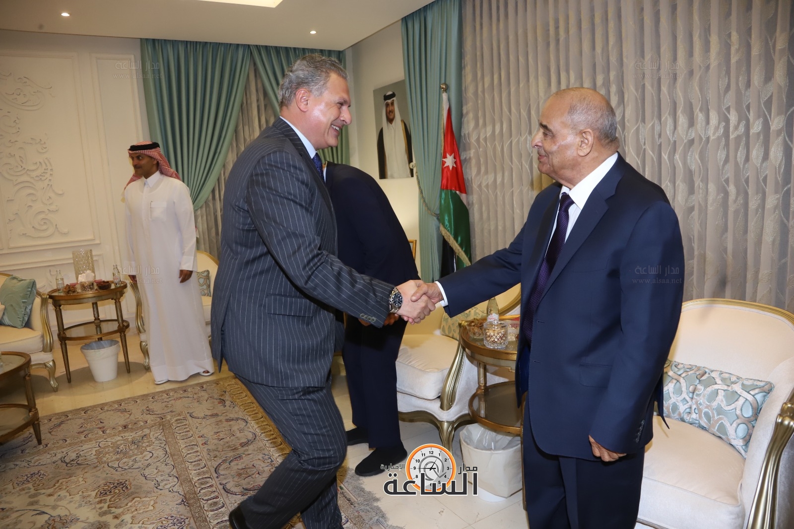 Madar Al-Saa Images 0.424291574178577