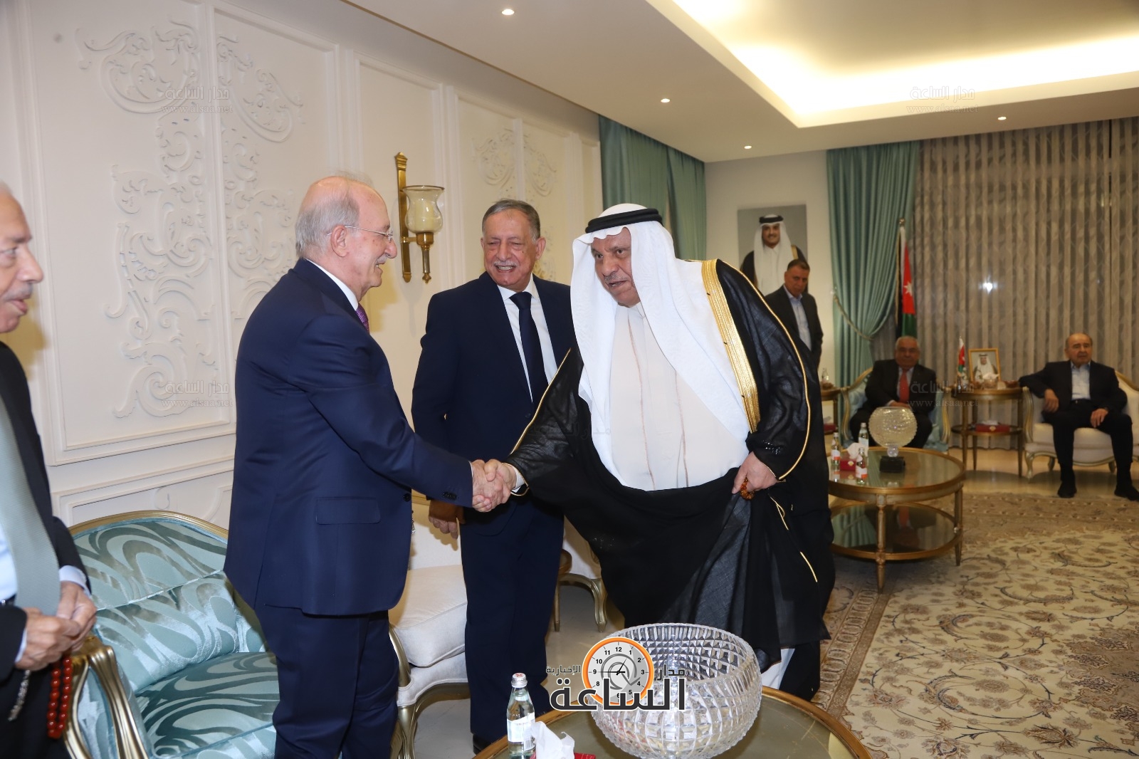 Madar Al-Saa Images 0.833337458952867