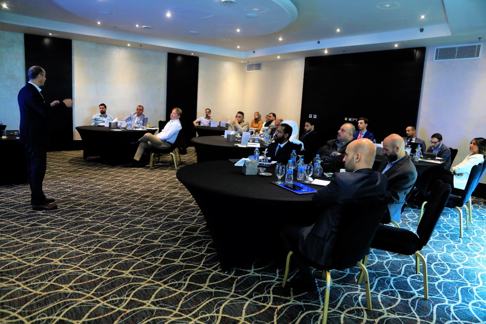 Madar Al-Saa Images 0.4068531395918846