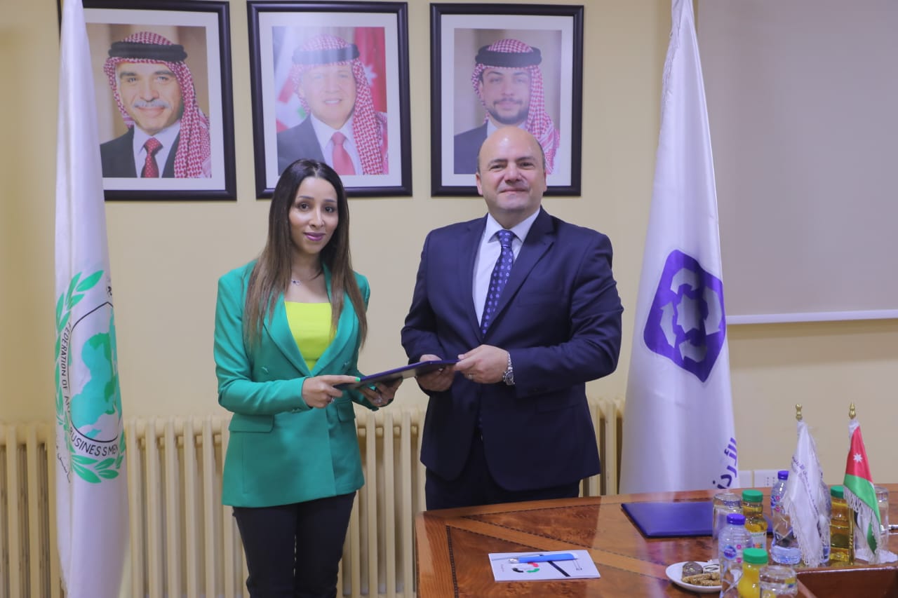 Madar Al-Saa Images 0.07316803261643057