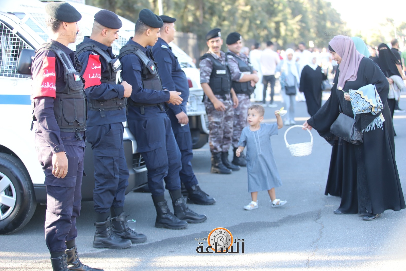 Madar Al-Saa Images 0.8483698345008113