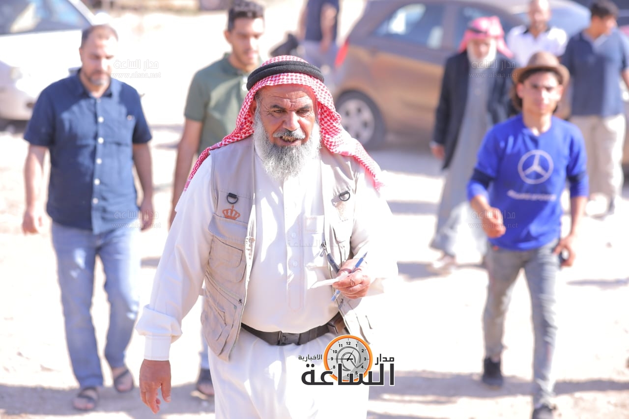 Madar Al-Saa Images 0.39214252859965093