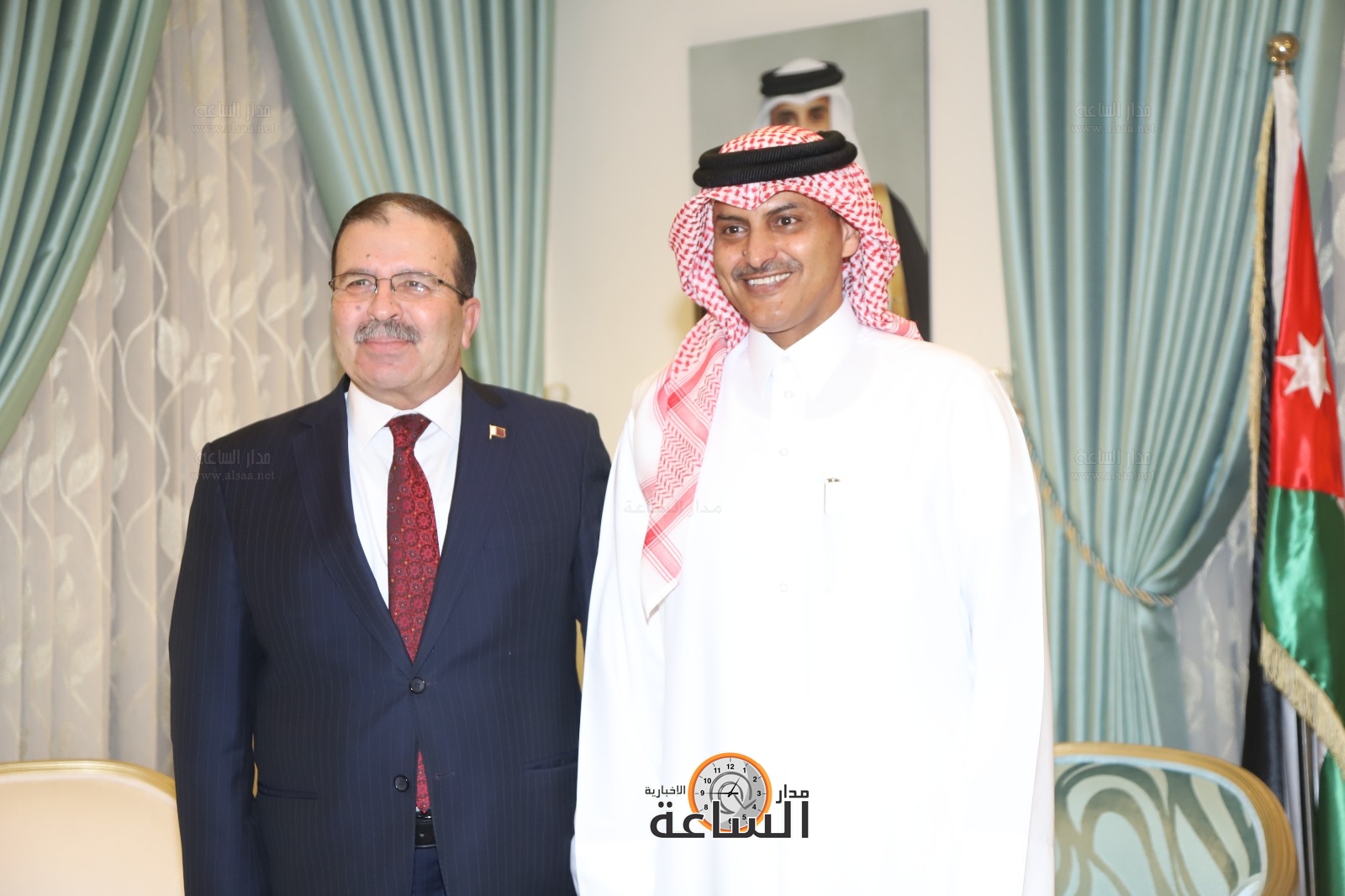 Madar Al-Saa Images 0.4636160939085431