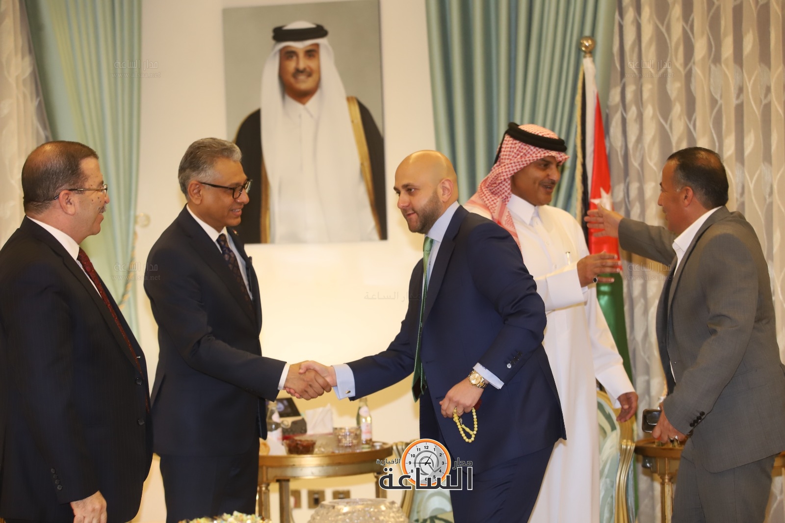 Madar Al-Saa Images 0.4123633084149898