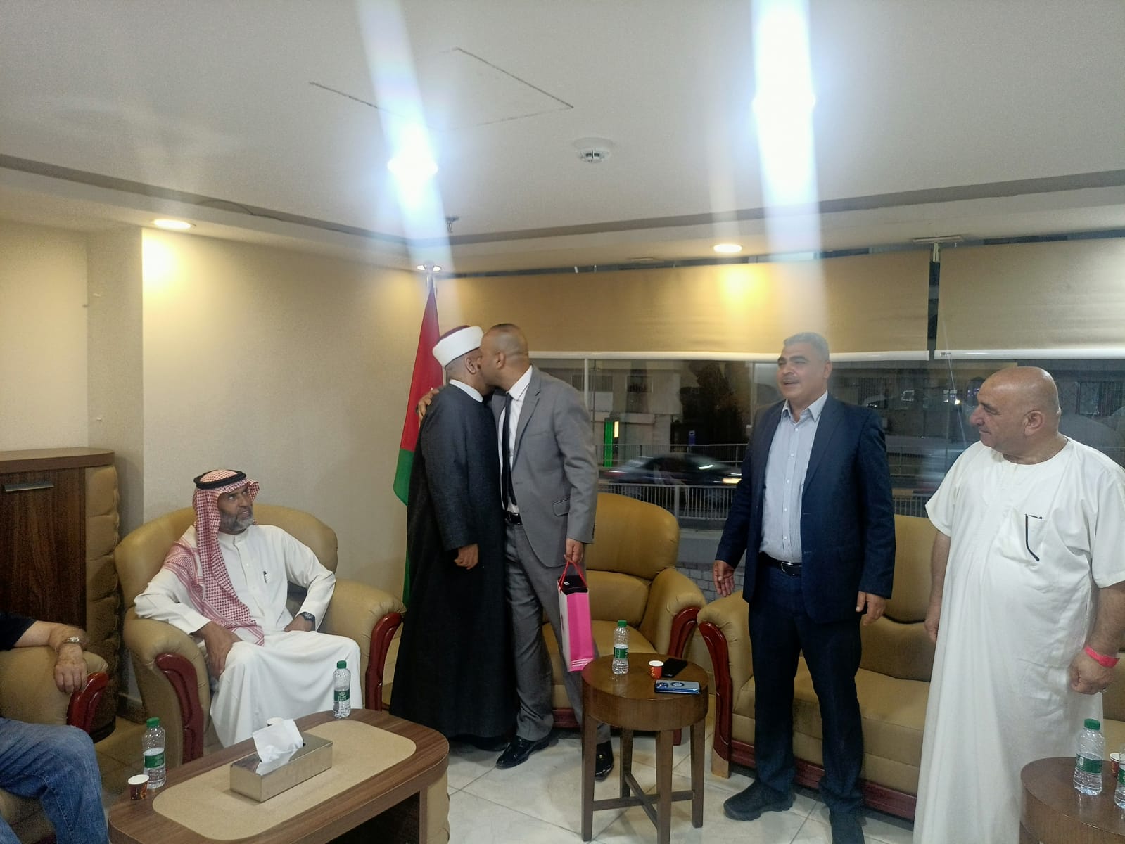 Madar Al-Saa Images 0.023372420268888305