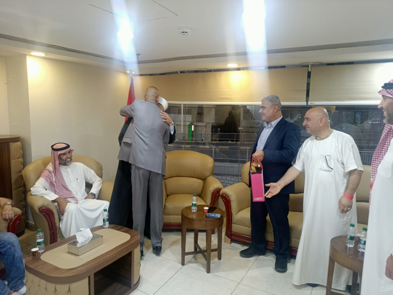 Madar Al-Saa Images 0.9634442115314941