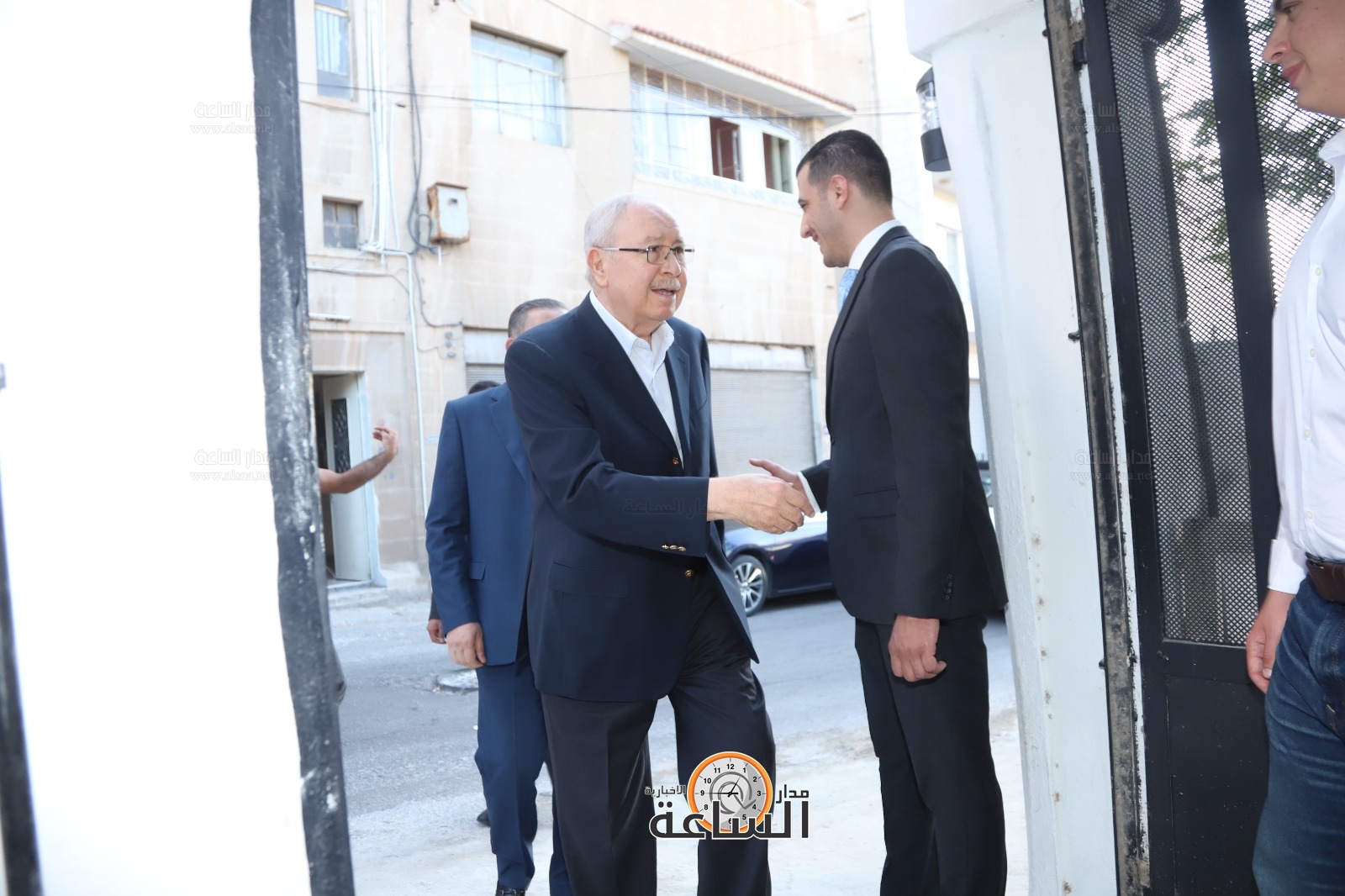 Madar Al-Saa Images 0.7011434368945736