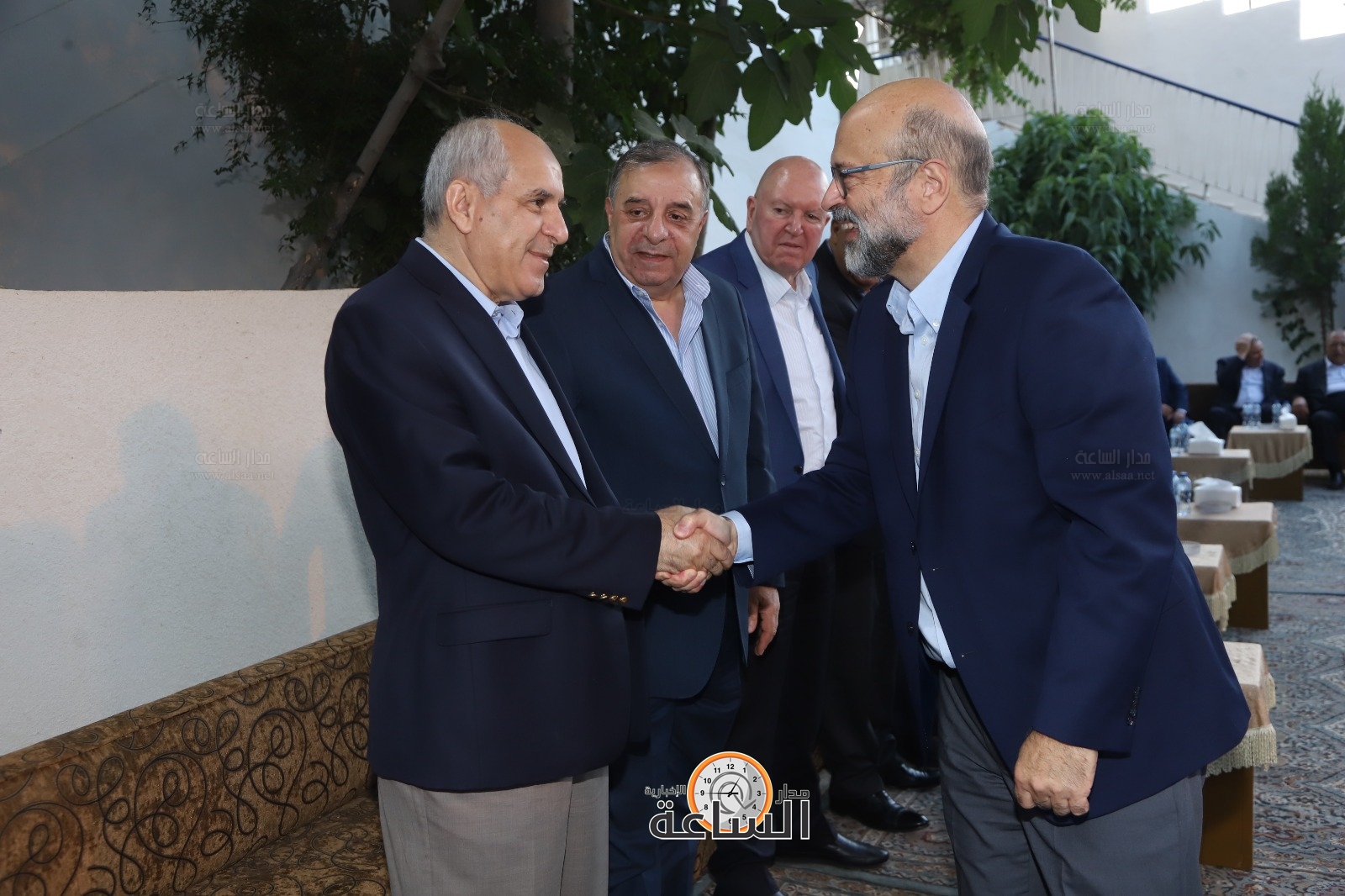 Madar Al-Saa Images 0.8894705832747376