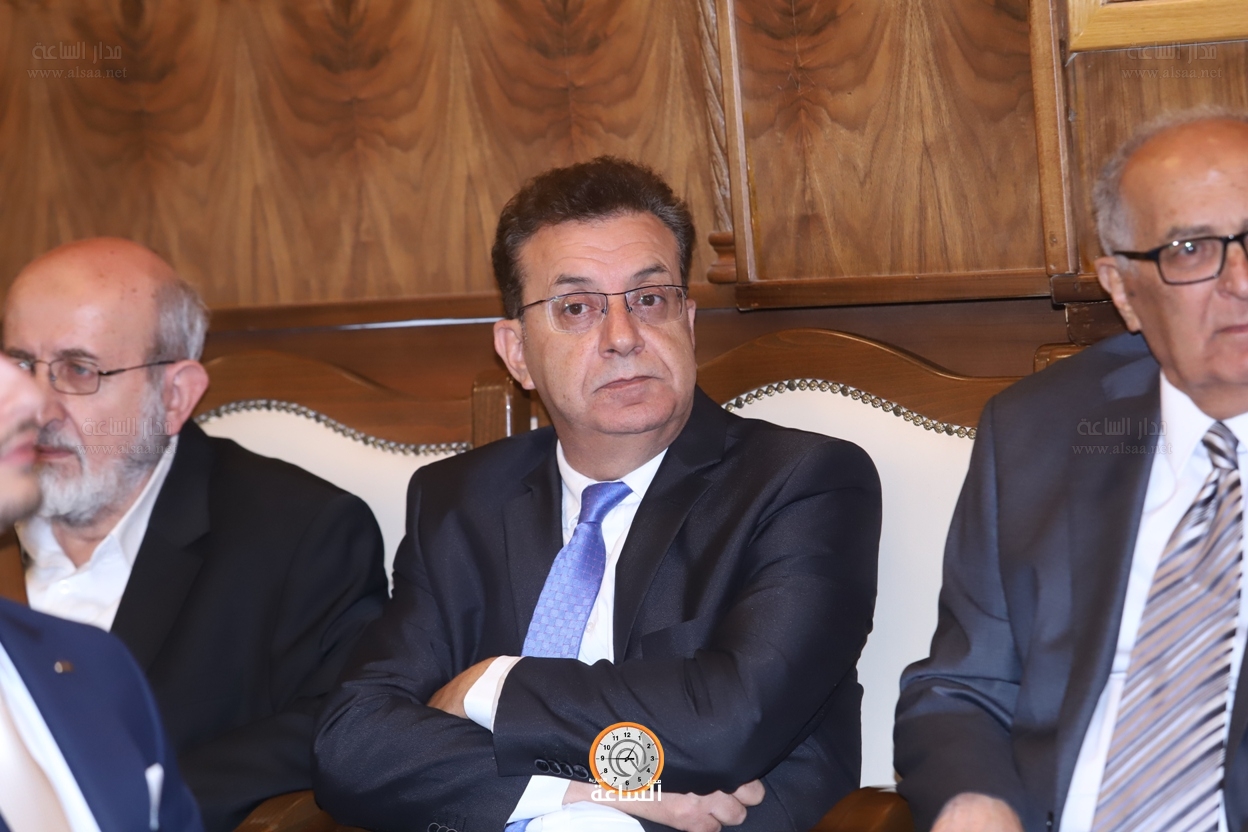 Madar Al-Saa Images 0.8118943432172068