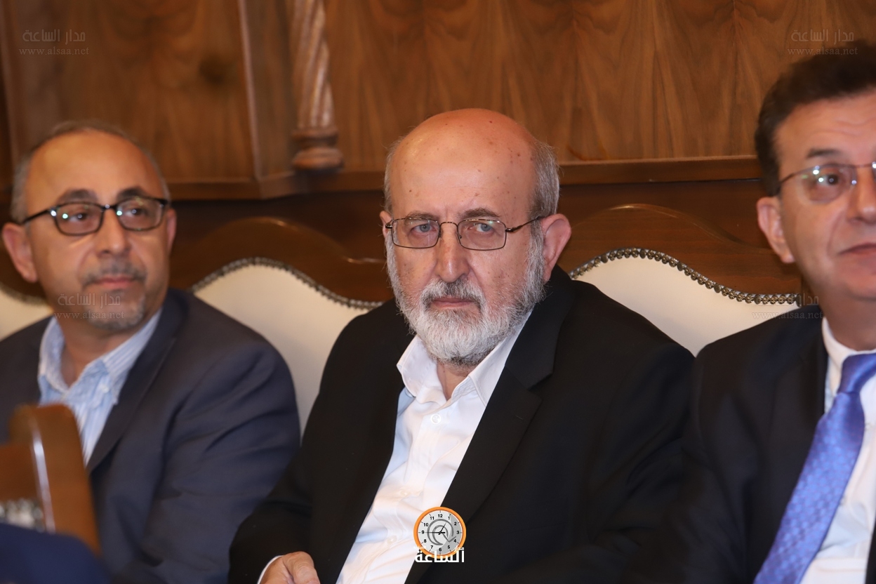 Madar Al-Saa Images 0.6362028445673928