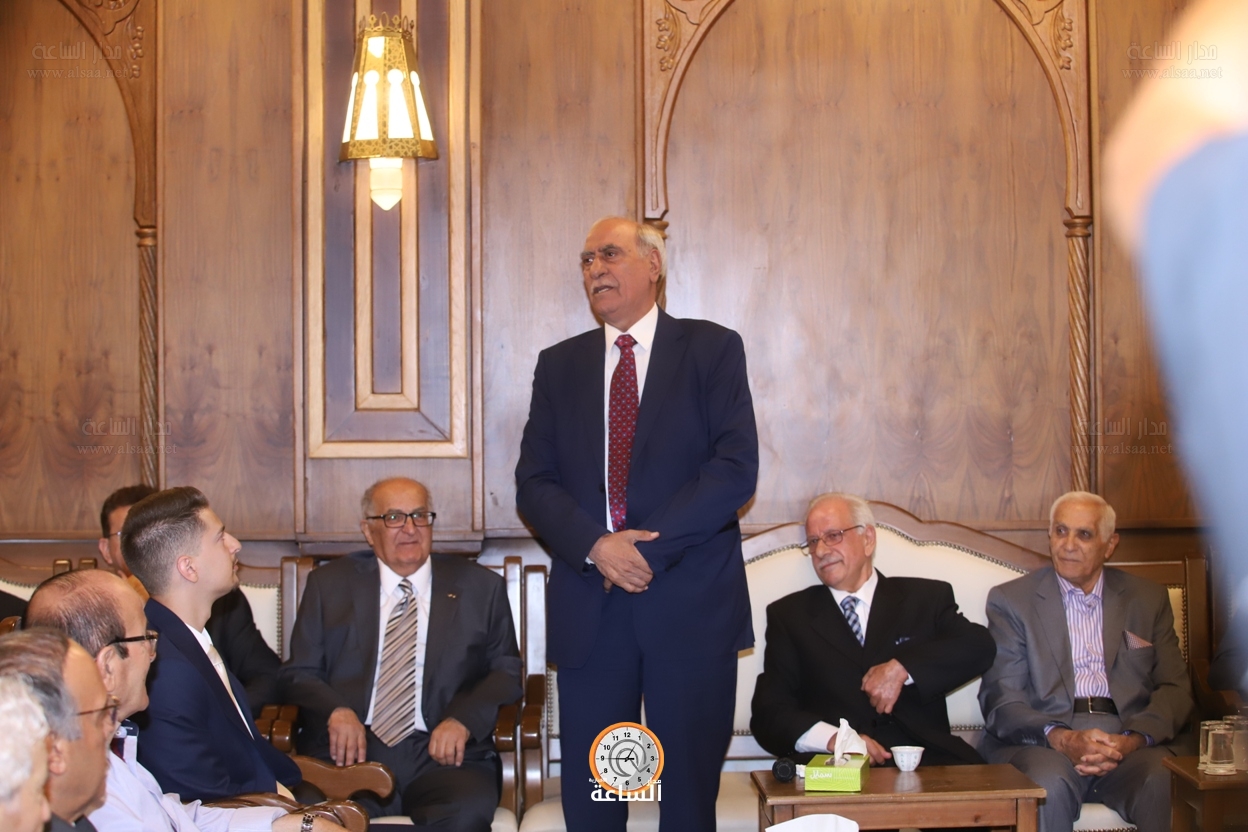 Madar Al-Saa Images 0.428728381394311