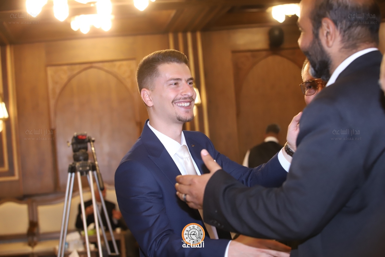 Madar Al-Saa Images 0.2692887437389455