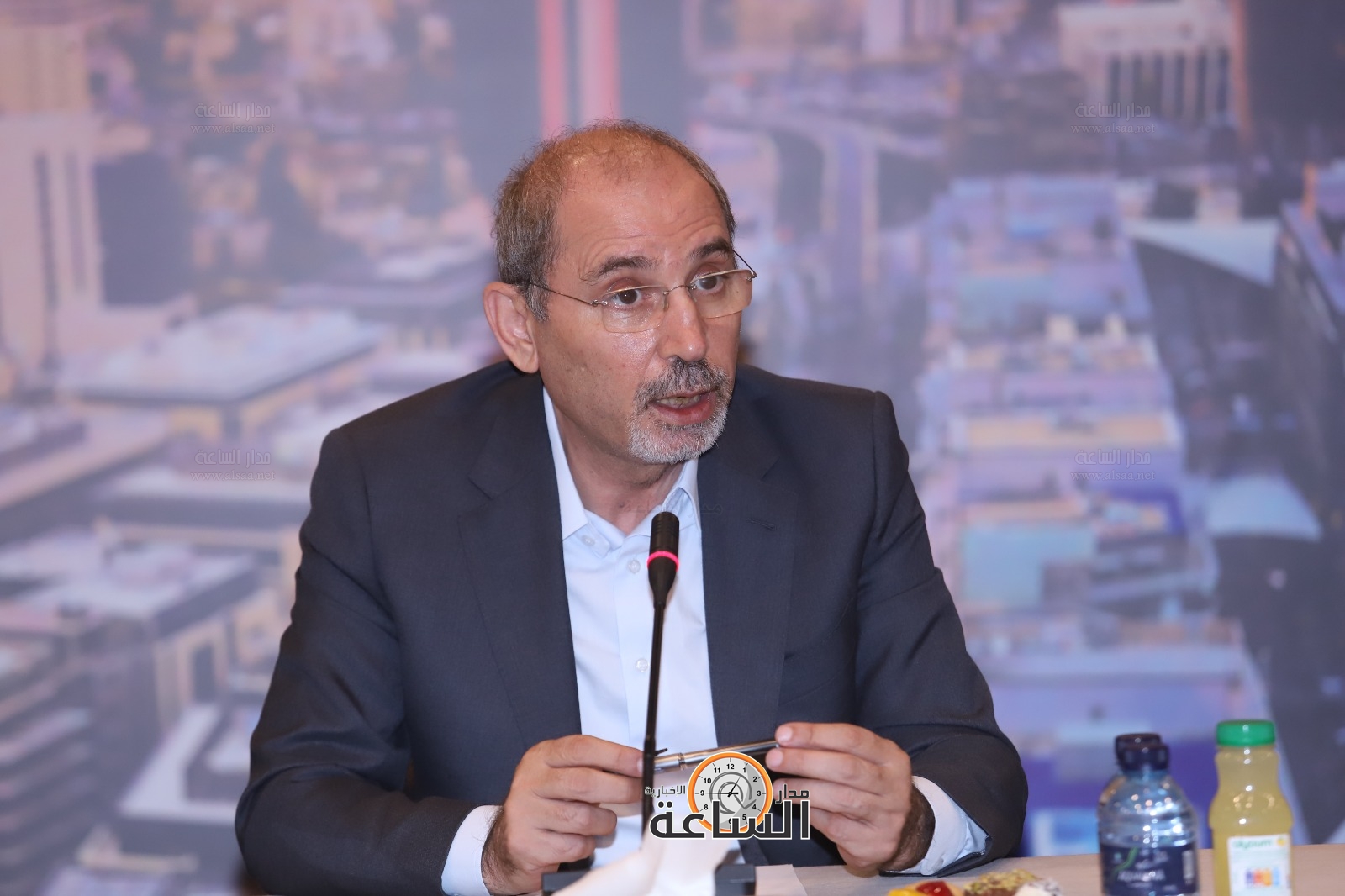 Madar Al-Saa Images 0.8621526579482754