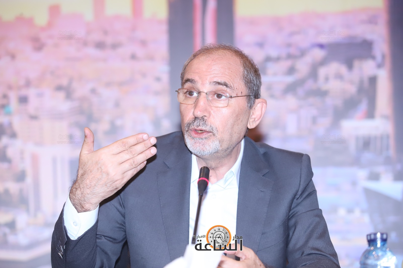 Madar Al-Saa Images 0.9468179135186643