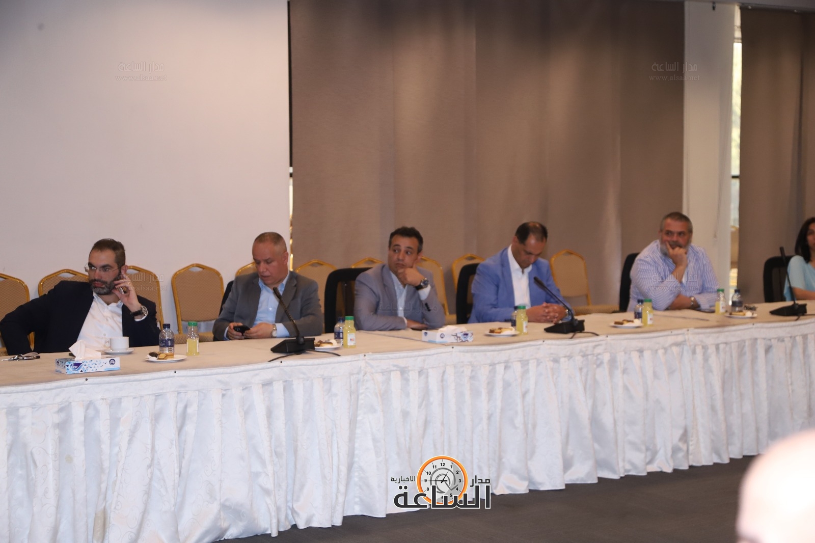 Madar Al-Saa Images 0.7196506844853772