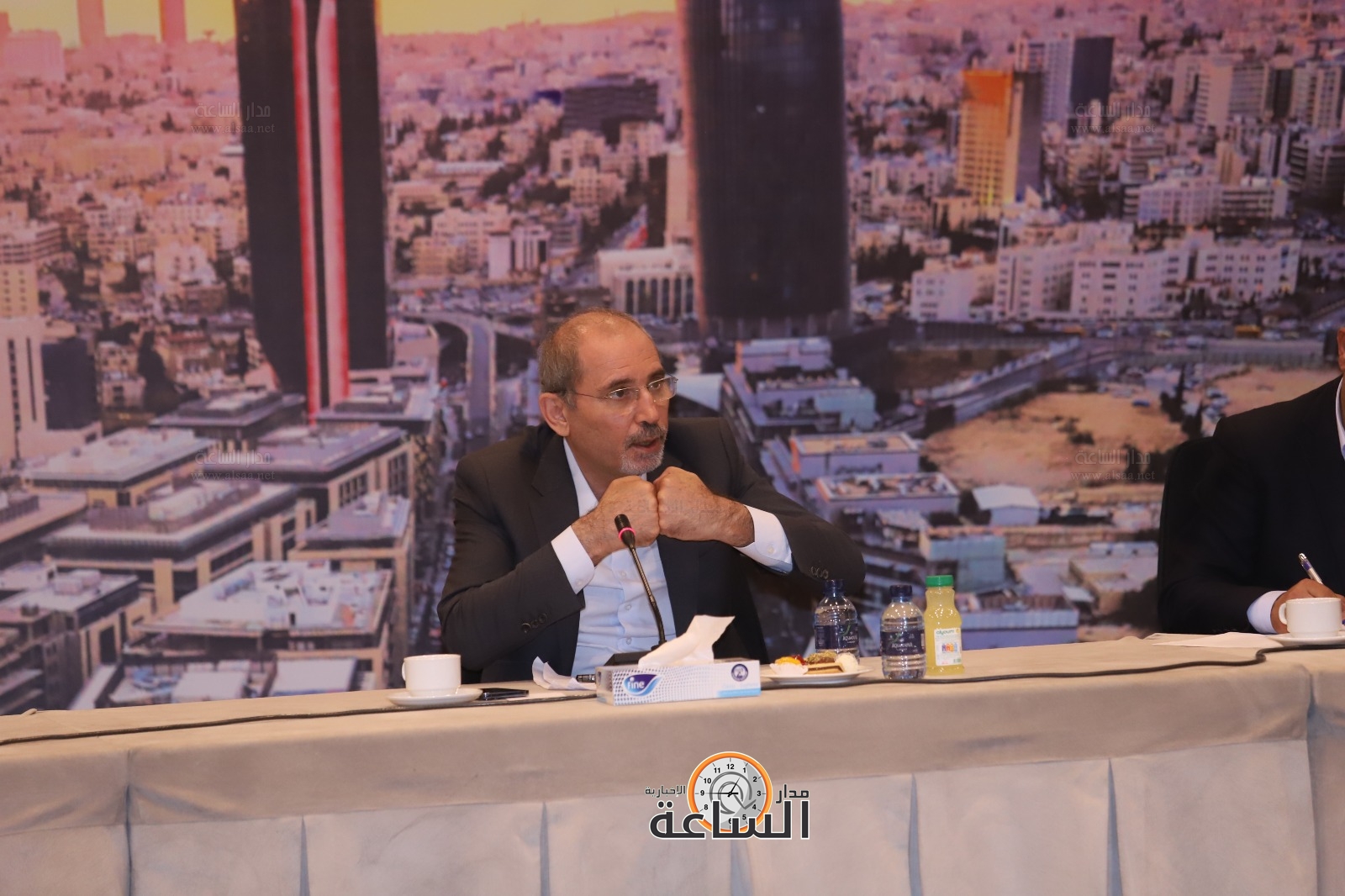 Madar Al-Saa Images 0.8479612156007599