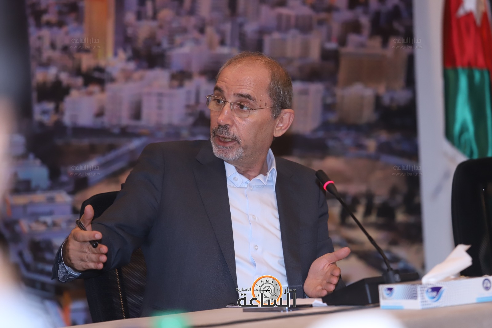 Madar Al-Saa Images 0.23928981220247936