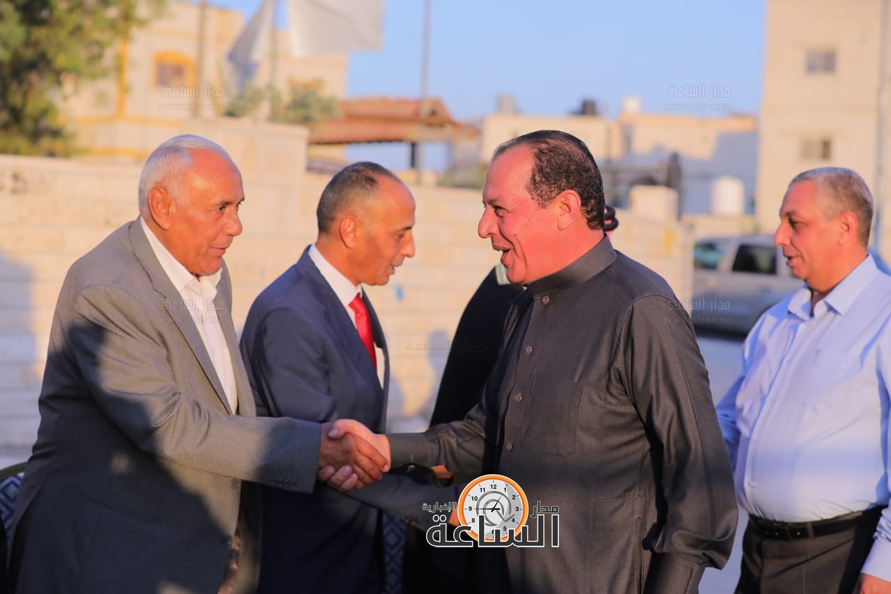 Madar Al-Saa Images 0.537962606634788