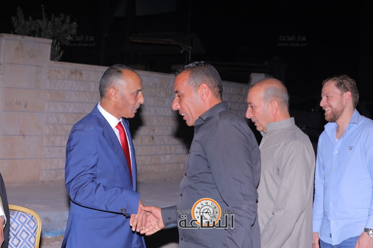 Madar Al-Saa Images 0.5737175927924332