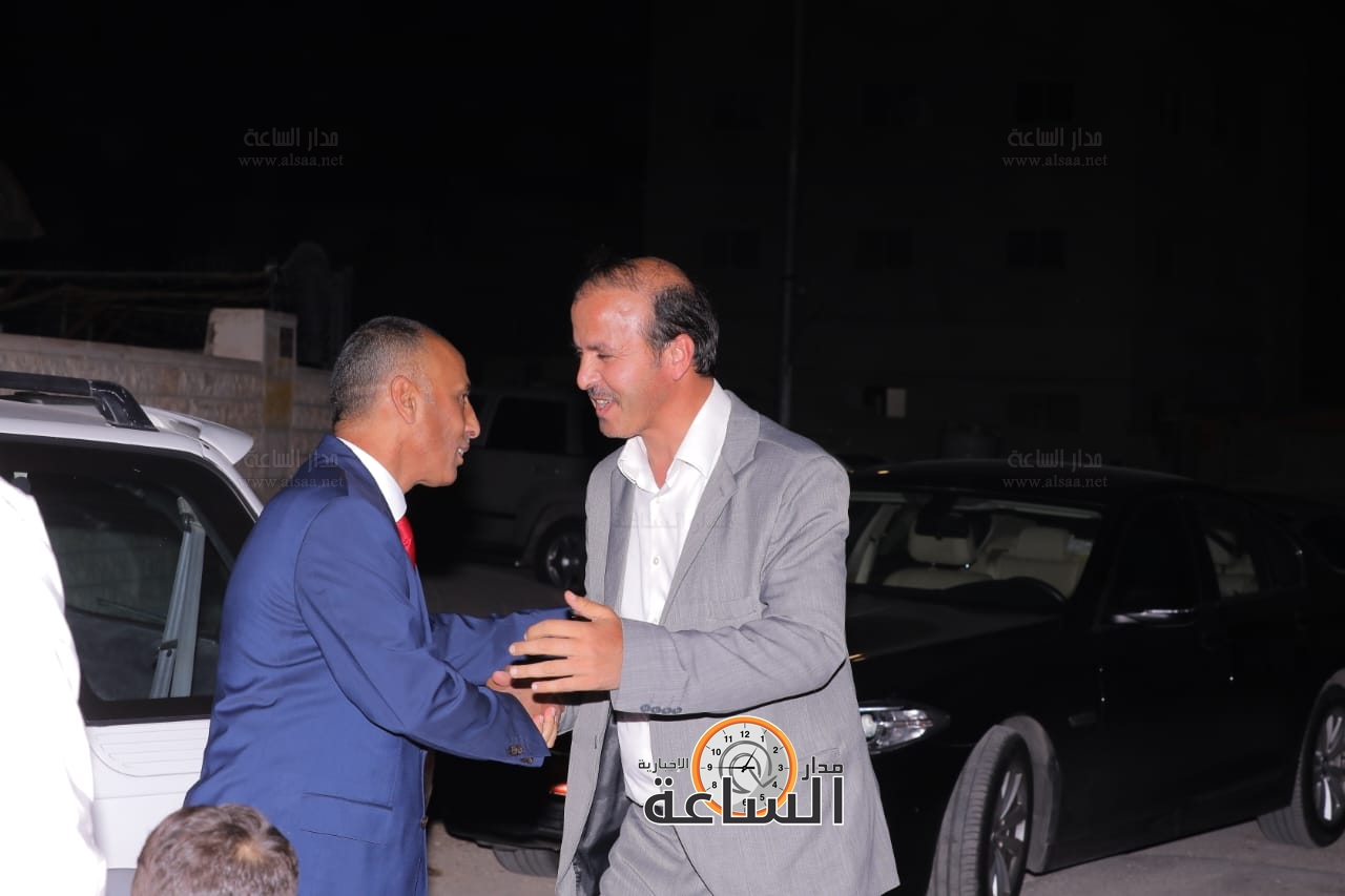 Madar Al-Saa Images 0.057399810121981476